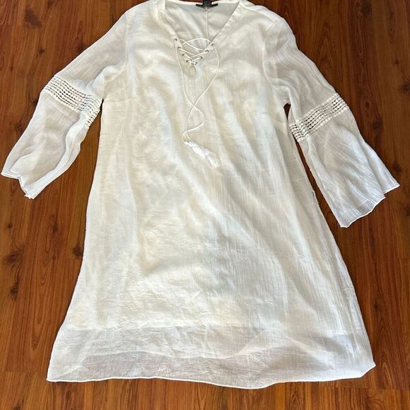 Ashley Stewart white gauze lined peasant dress/swimwear cover-up with front tass - Picture 4 of 7